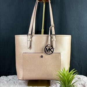 MK Michael Kors Jet Set Large Pocket Tote Gold Saffiano Leather Shoulder Bag